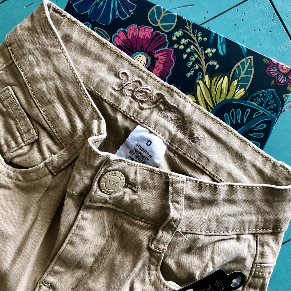 FASHION NOVA Women’s Mid Rise Pants